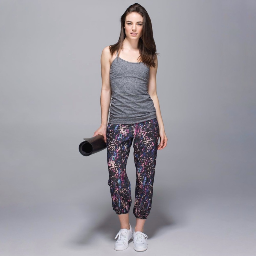 Lululemon black purple pink floral multi roll waist OM jogger pants - Picture 8 of 14